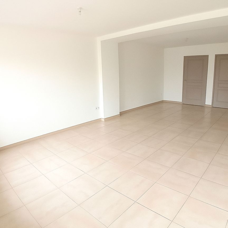 Location Appartement 3 pièces 66m² - Photo 1