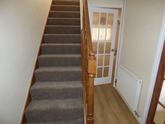 2 bedroom terraced house to rent - Photo 1