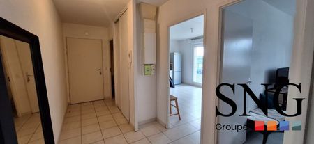 T2 AVEC PARKING ET BALCON - Photo 5