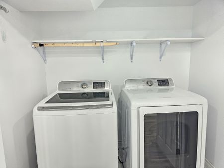 For Lease - 41 Gordon Weeden Road, Markham, Ontario - Photo 4