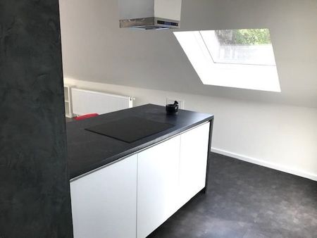 moderne Dachstudio-Wohnung in St. Ingbert - Foto 4