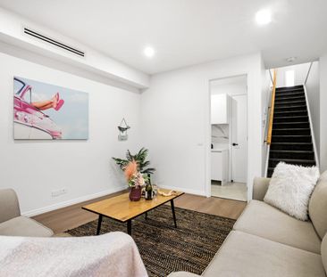Beautiful family home. - Photo 2