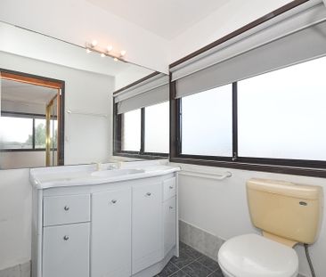 Renovated Double- Storey Home - Photo 6