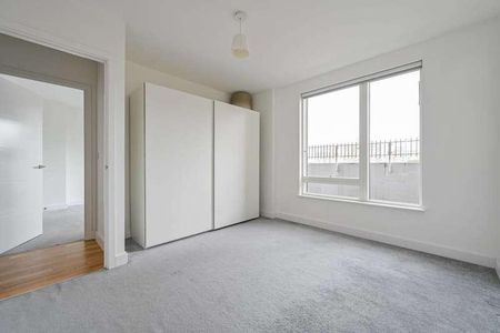 Guthridge Close, Tower Hamlets, E14 - Photo 4