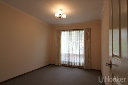 Federation Style 2 Bedroom Townhouse - Photo 2