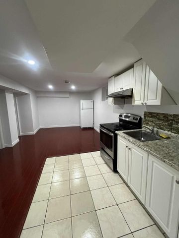 For Lease - 137 Janray Drive Unit# Bsmt, Toronto, Ontario - Photo 3