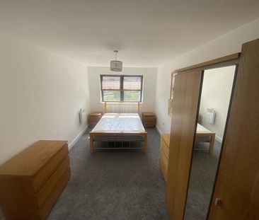 2 bedroom flat to rent - Photo 6