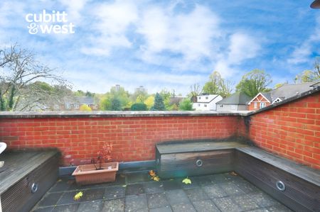 4 bedroom terraced house to rent - Photo 2