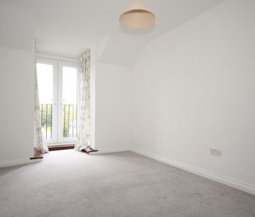 Midhope Road, Woking - Photo 5