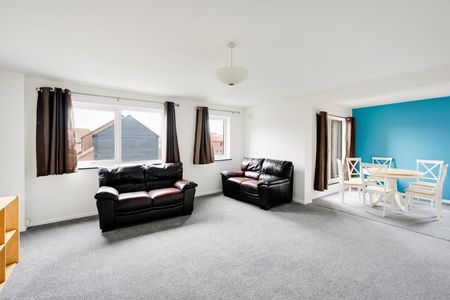 2 Bed Flat - Photo 5