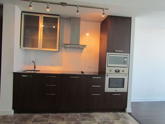 For Lease - 12 York Street Unit# 5310, Toronto, Ontario - Photo 1