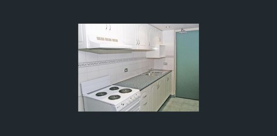 Modern Self Contained Studio Apartment - Photo 2