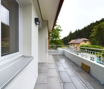 HOCHWERTIG MIT BALKON UND SICHT INS GRÜNE! - Foto 3