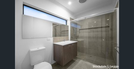 Modern Family Living in a Peaceful Gisborne Location - Photo 4