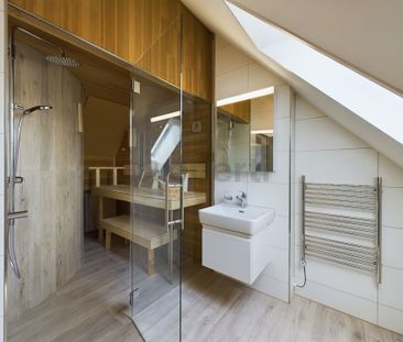 Generous 3.5-room attic apartment with fantastic lake and mountain ... - Foto 3