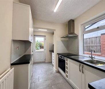 Dorothy Crescent, Worcester, WR3 - Photo 4