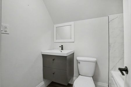 For Lease - 33 Dalkeith Avenue, Hamilton, Ontario - Photo 2