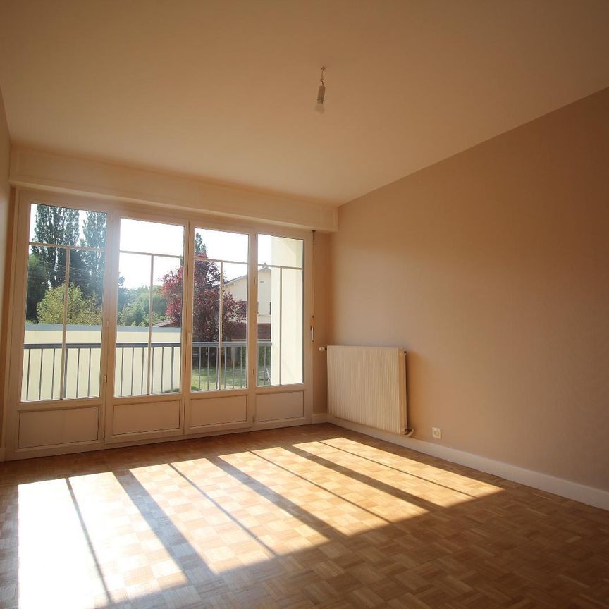 Location Appartement 2 pièces 53m² LONGVIC 21600 - Photo 1