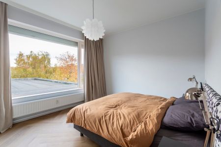 Volledig gerenoveerd gemeubeld appartement met buitenruimte aan het Zuidpark - Photo 5