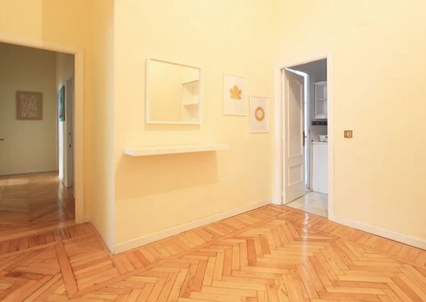 Calle de Amado Nervo, Madrid, Community of Madrid 28007