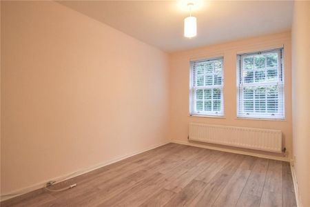 3 bedroom link detached house to rent - Photo 4