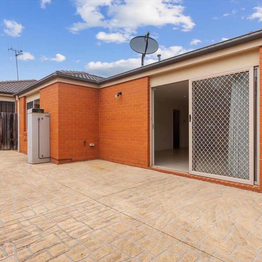 Well-presented home in popular Jerrabomberra - Photo 1