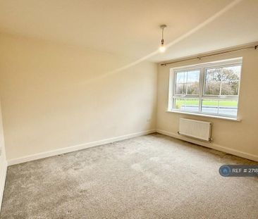 3 bedroom end of terrace house to rent - Photo 1