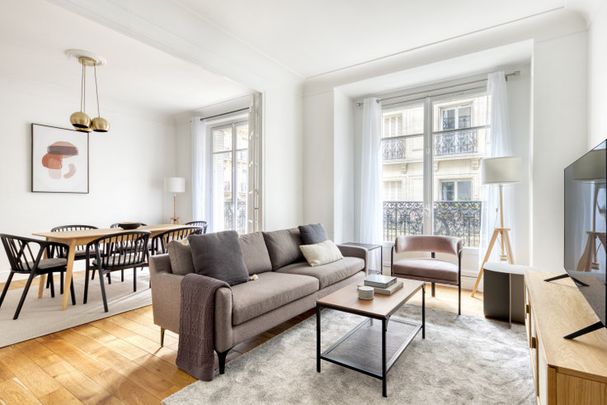 Rue Petrelle - Photo 1