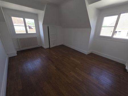 Location Appartement 2 pièces 50m² LE CREUSOT 71200 - Photo 3