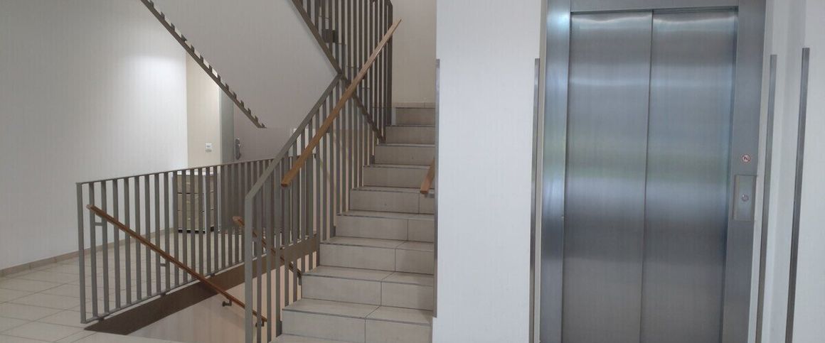 PURNHAGEN-IMMOBILIEN - Moderne 2-Zimmer-Wohnung mit Tiefgaragenstellplatz direkt an der Uferpromenade in der Überseestadt! - Photo 1