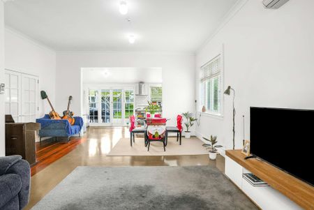 2 Bedroom, Petone - Photo 4