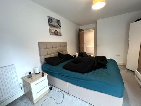 1 bedroom flat to rent - Photo 2