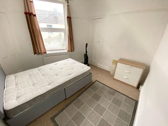 Winston Avenue, Plymouth - Photo 1