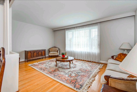 For Lease - 183 Elmhurst Drive Unit# Main, Toronto, Ontario - Photo 2