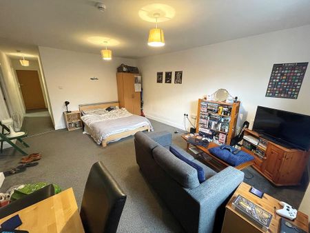 Studio to rent - Photo 2