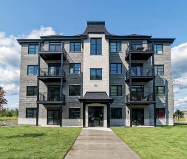 PLUSIEURS 4 1/2 - PLAFONDS 9 PIEDS - ASCENSEUR - DIPOSNIBLES IMMÉDI... - Photo 4