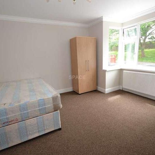 Anderson Avenue, Reading, Berkshire, RG6 - Photo 1