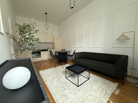 + Grazer Juwel + Helle möblierte 2-Zimmer Wohnung mit Altbau-Charme und durchdachter Raumaufteilung! - Photo 2