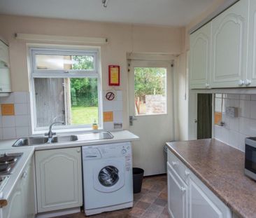 6 bedroom terraced house to rent - Photo 1