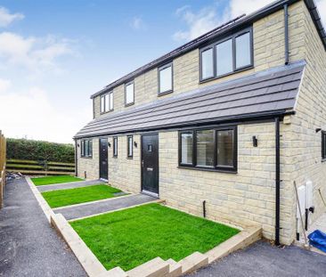 3 bedroom semi-detached house to rent - Photo 1