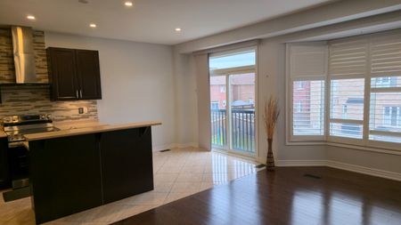 For Lease - 92 Allegro Drive, Brampton, Ontario - Photo 4