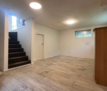 1660B Rue Centrale Sainte-Catherine, QC J5C - Photo 4