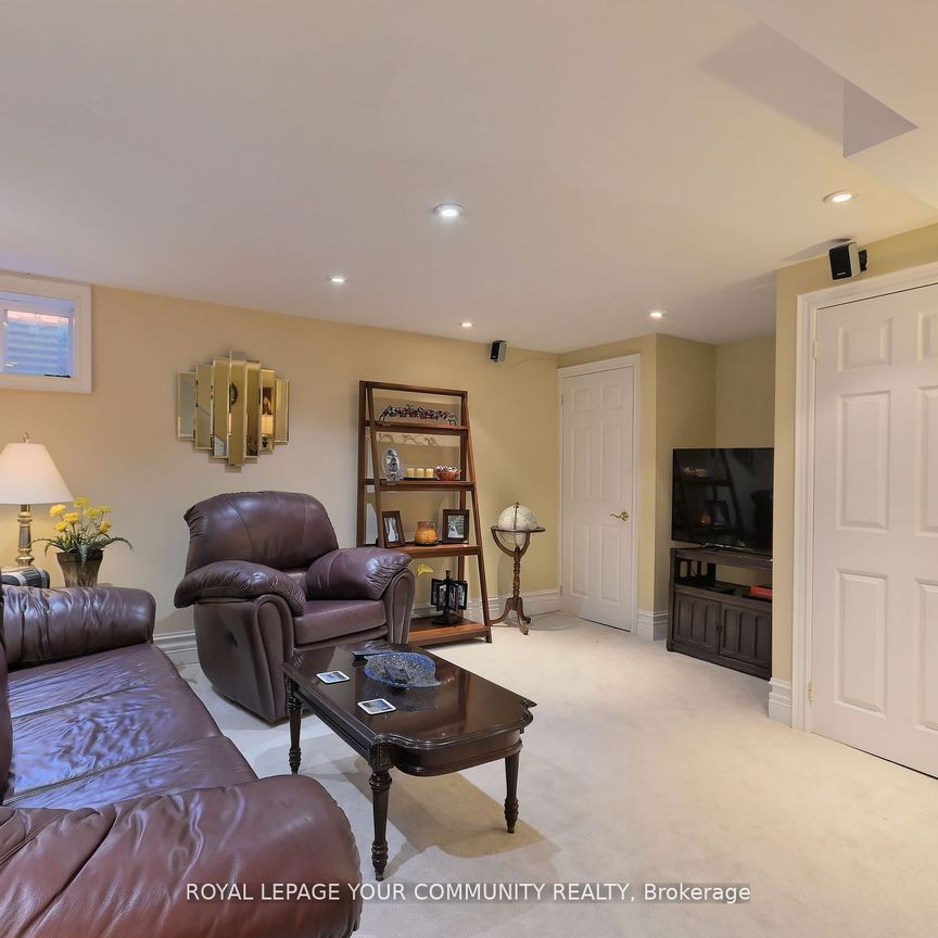 For Lease - 158 Legendary Trail, Whitchurch-Stouffville, Ontario - Photo 1