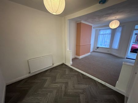 2 bedroom terraced house to rent - Photo 5