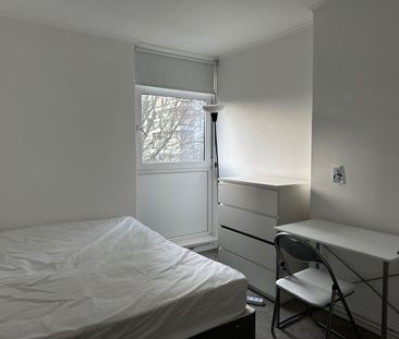 Room in a Shared Flat, Exford Court, SW11 - Photo 5