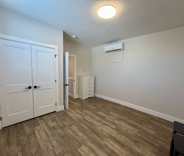 For Lease - 537 Talbot Street Unit# 3, St. Thomas, Ontario - Photo 4