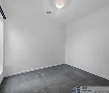 17 Bayview Road, Officer - Photo 3