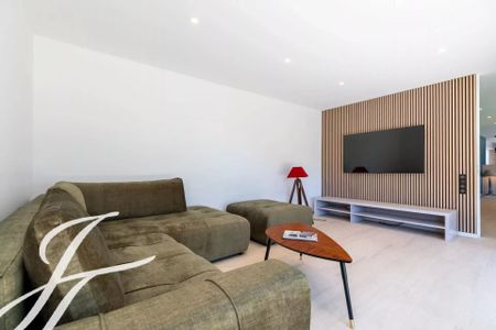 Maison à louer Biot, Cote d'Azur, France10 000 EUR / Mois - Photo 2