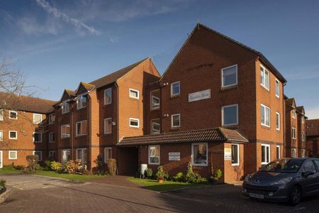 1 bedroom retirement property to rent - Photo 5