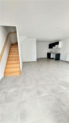Location Maison 4 pièces 77m² PINS JUSTARET 31860 - Photo 1